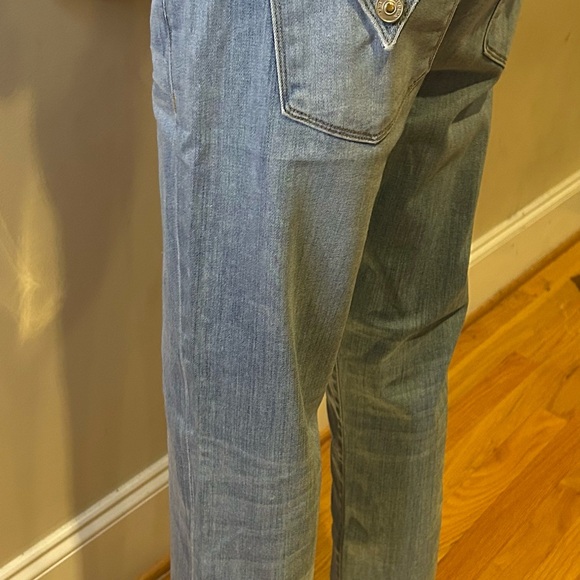 Hudson Light Wash Jeans - Picture 4 of 7